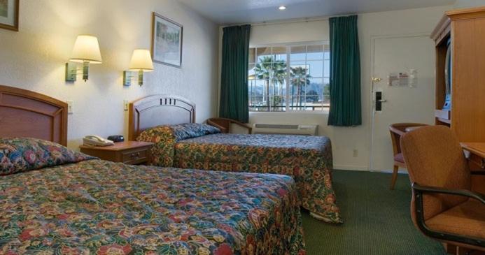Orange Show Inn San Bernardino Pokoj fotografie